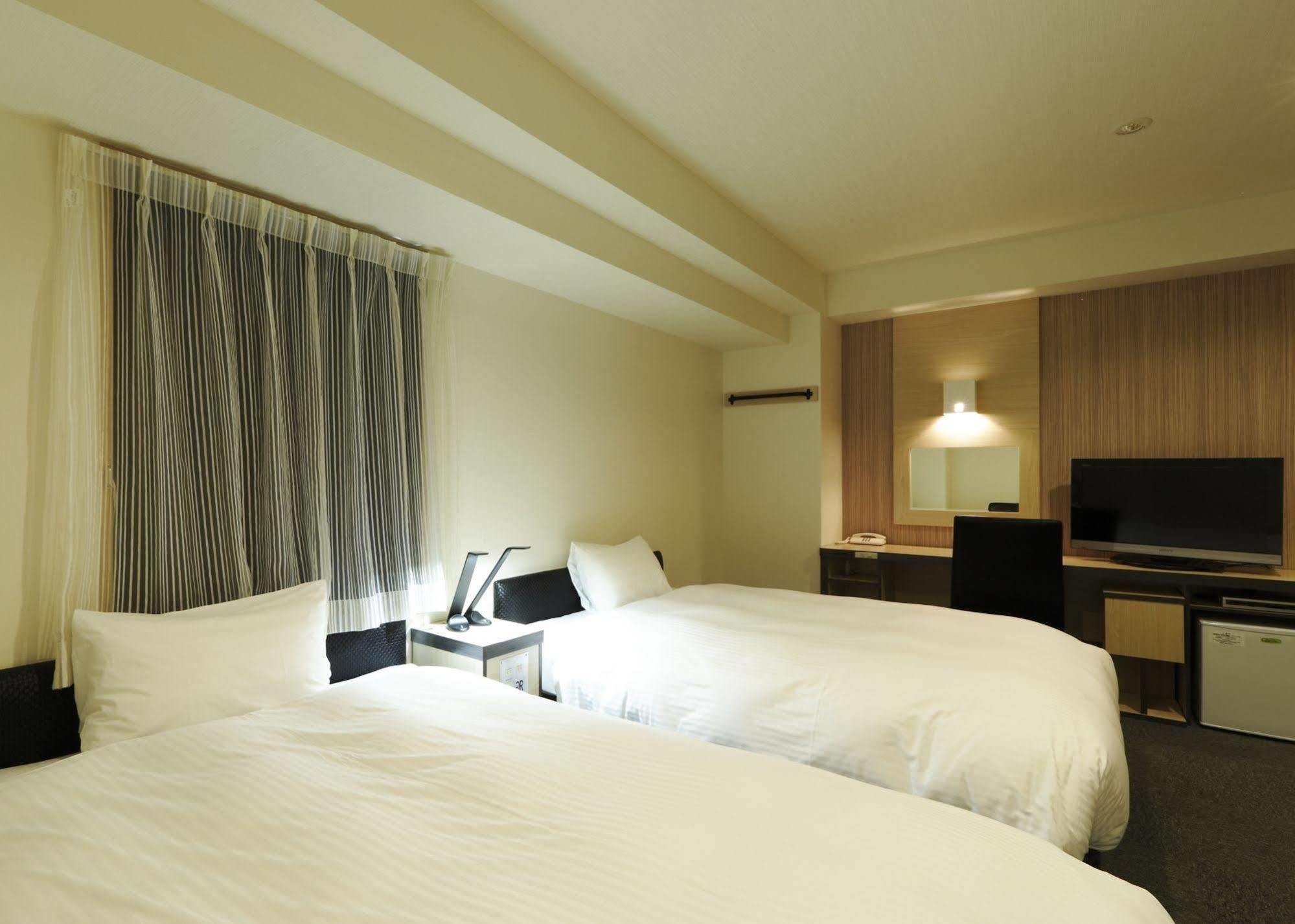 Green Rich Hotel Osaka Airport Ikeda (Osaka) Exterior foto